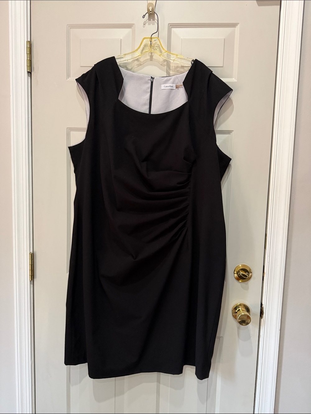 Calvin Klein Black Cap-Sleeve Ruched Midi Dress